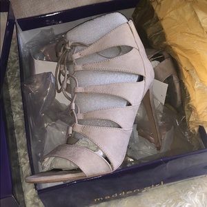 Madden Girl Raceyyy Lace Up Heels in Taupe SZ 8